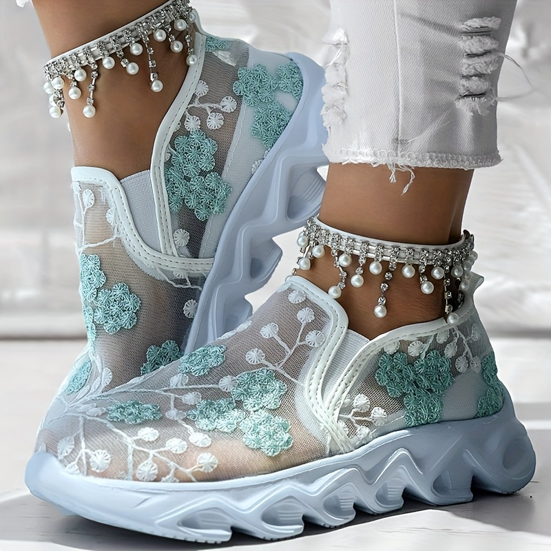 Embroidery Design - Women's Casual and Comfortable Slip-on Sneakers