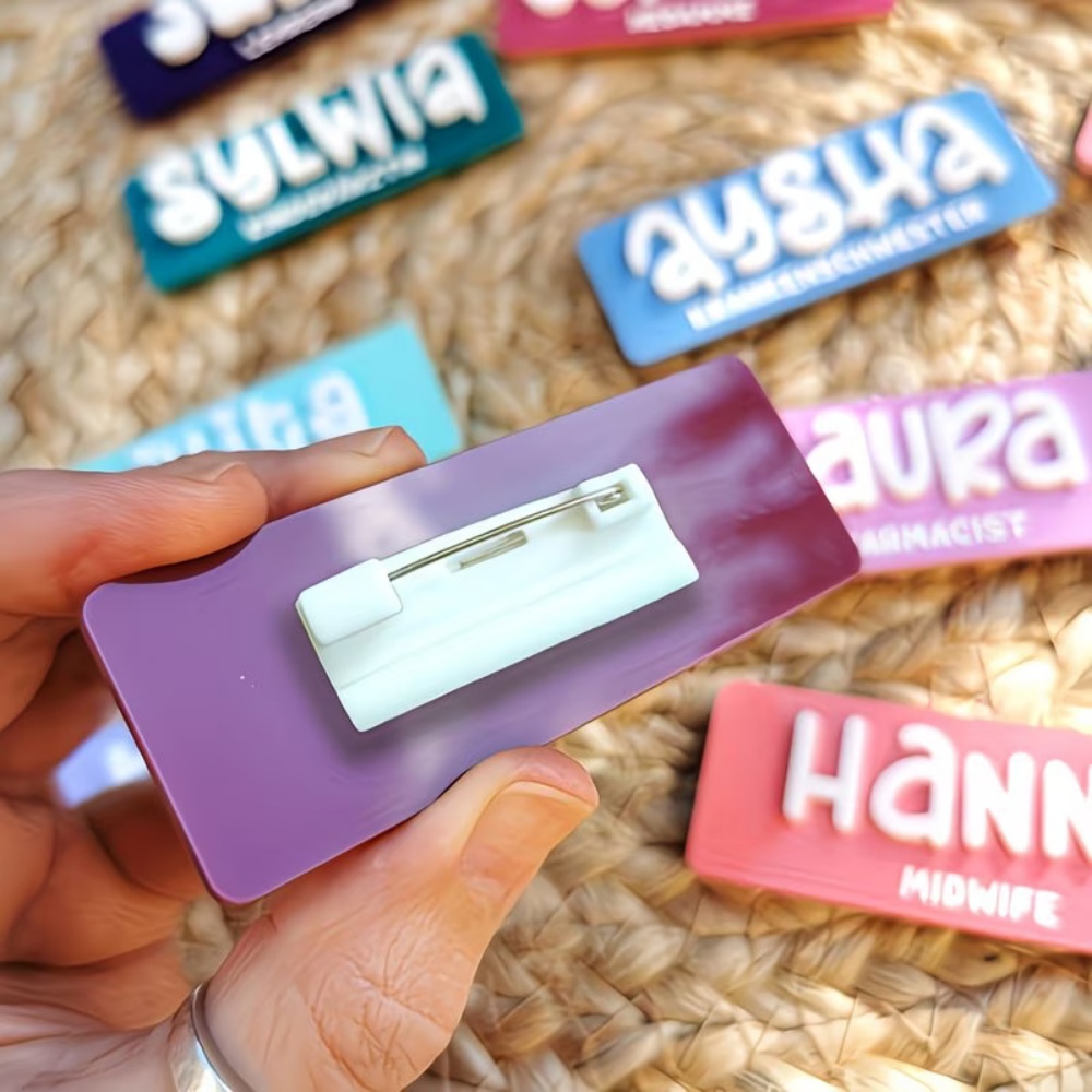 Personalized Name Brooch Badge - Embroidery Texture บทวิจารณ์และราคา