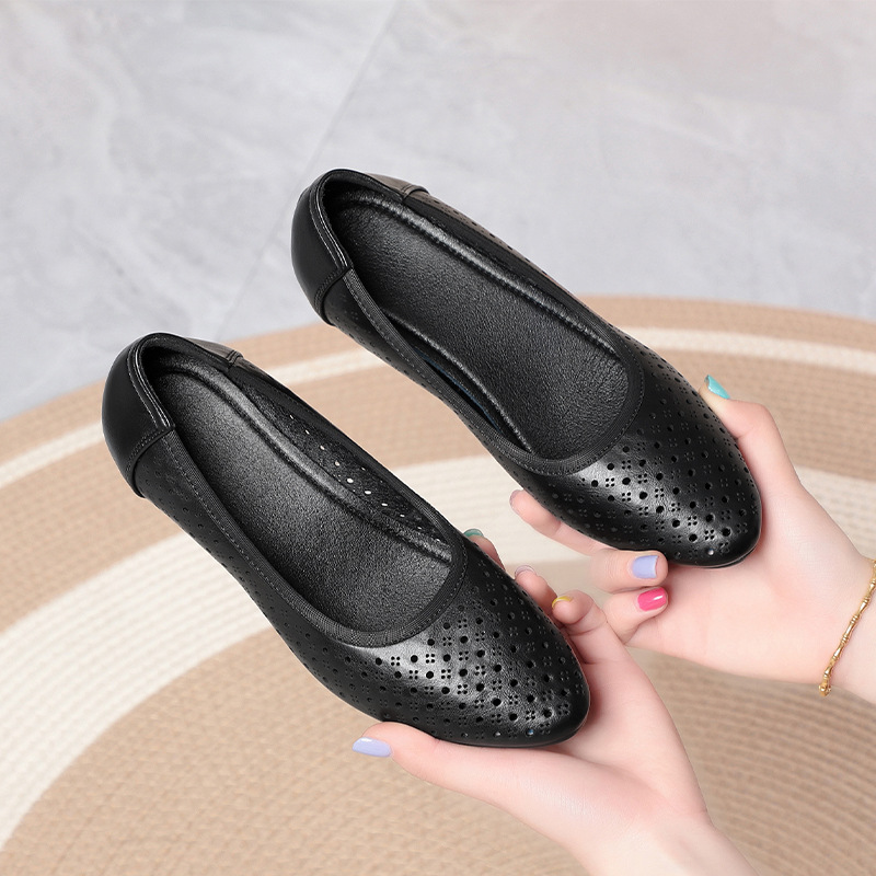 Beige Mary Jane Shoes With Adj - Embroidery Flat Shoes บทวิจารณ์และราคา