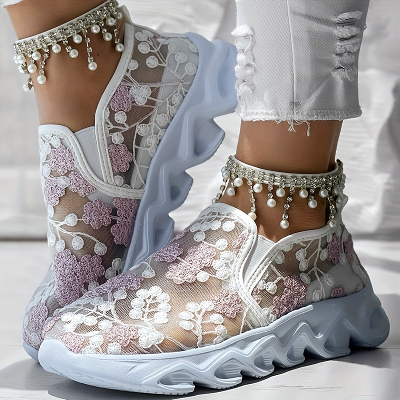 Women's Casual and Comfortable - Embroidery Design บทวิจารณ์และราคา