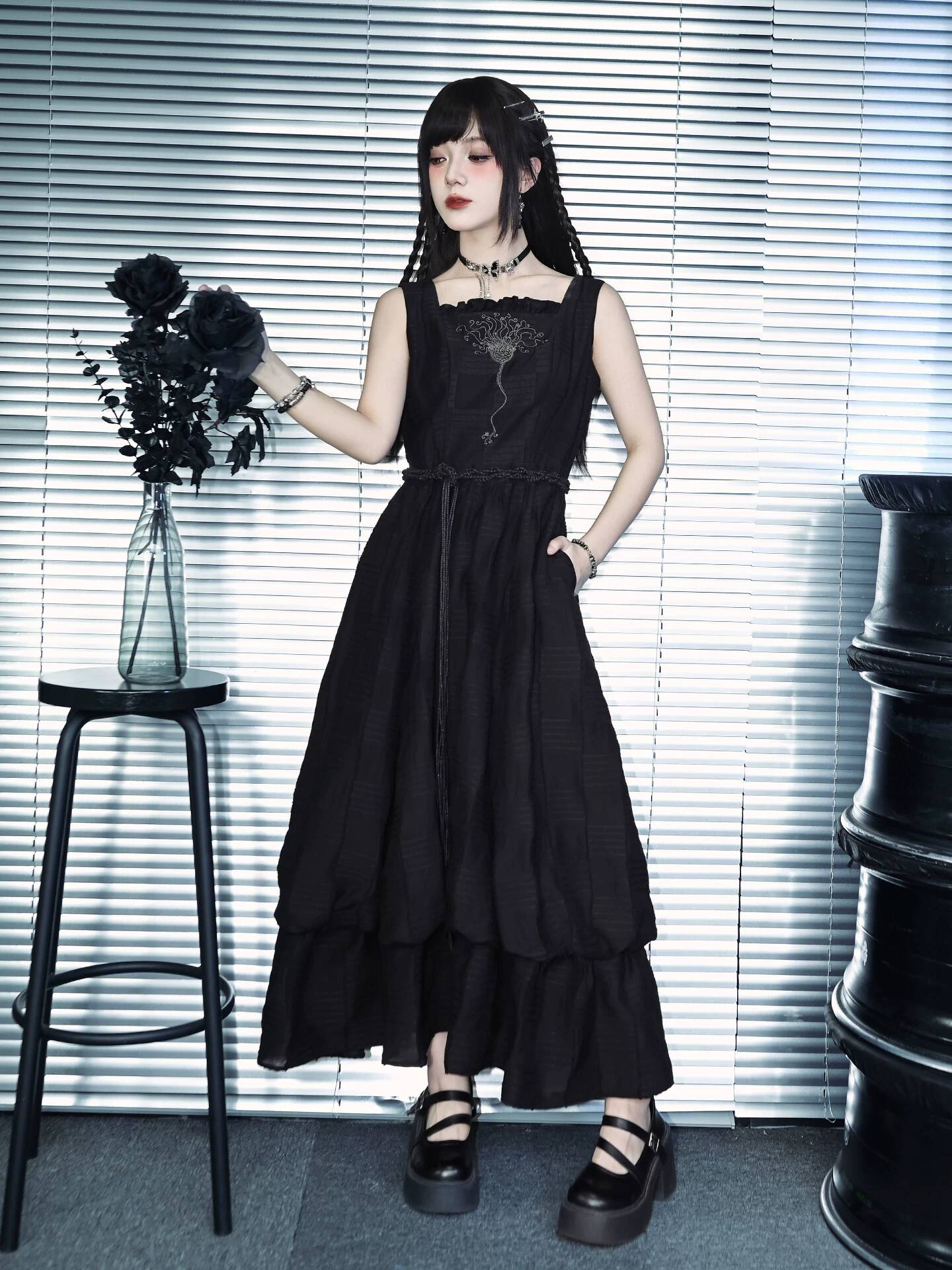 New Crinoid Embroidery Black D - Embroidery Dress บทวิจารณ์และราคา