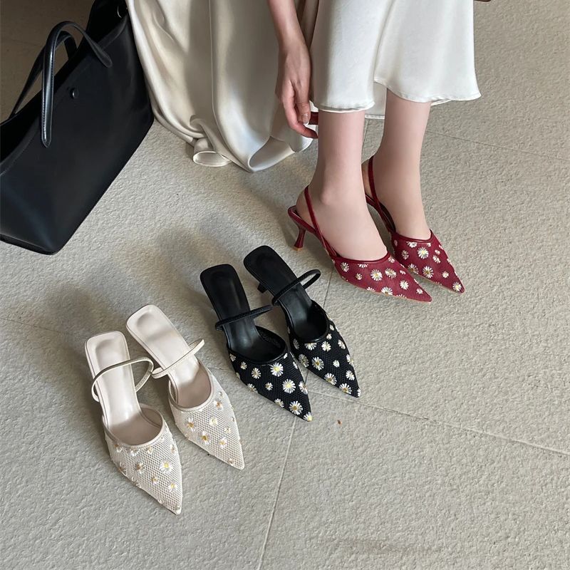 Burgundy Heels Black Pointed T - Embroidery Flower บทวิจารณ์และราคา
