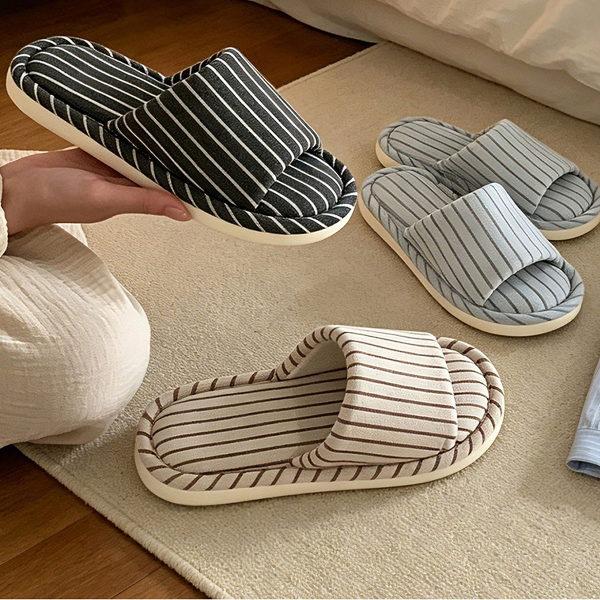 Women's House Fur Slippers Cas - Embroidery Flat Shoes บทวิจารณ์และราคา
