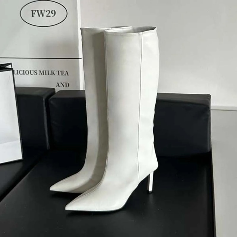 Luxury Women Long Boots Fashio - Embroidery Design บทวิจารณ์และราคา