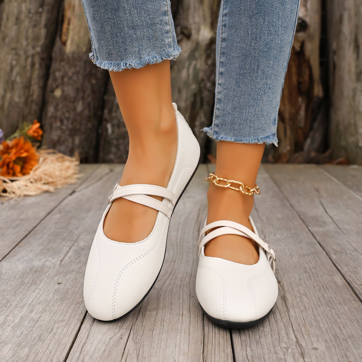 Fashionable Best Selling New C - Embroidery Flat Shoes บทวิจารณ์และราคา
