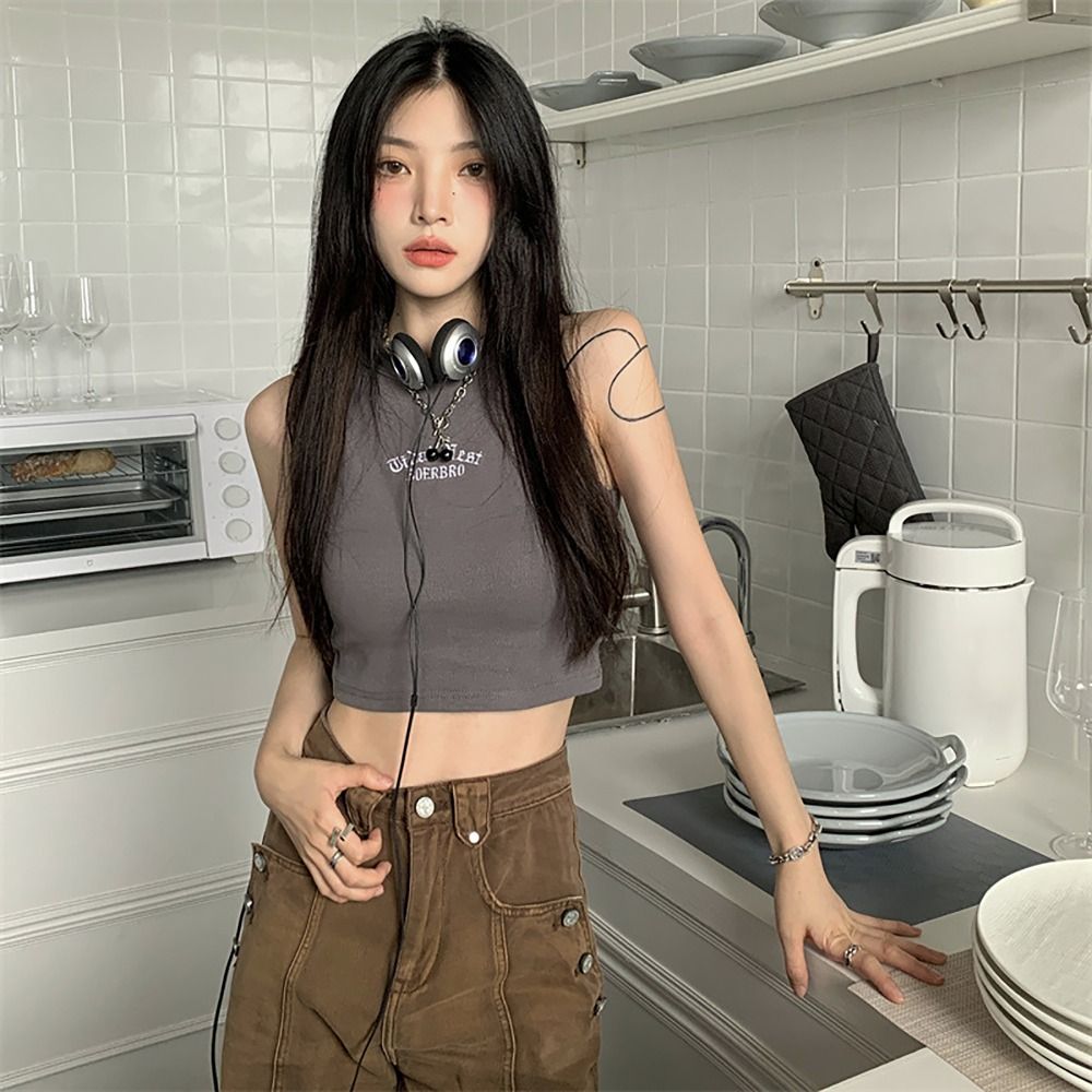 Simple Microelastic Sleeveless - Embroidery Letter M บทวิจารณ์และราคา