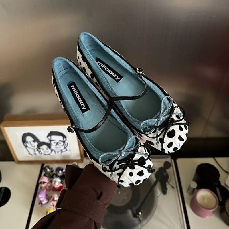 2026French Flat Bottomed Rotun - Embroidery Flat Shoes บทวิจารณ์และราคา