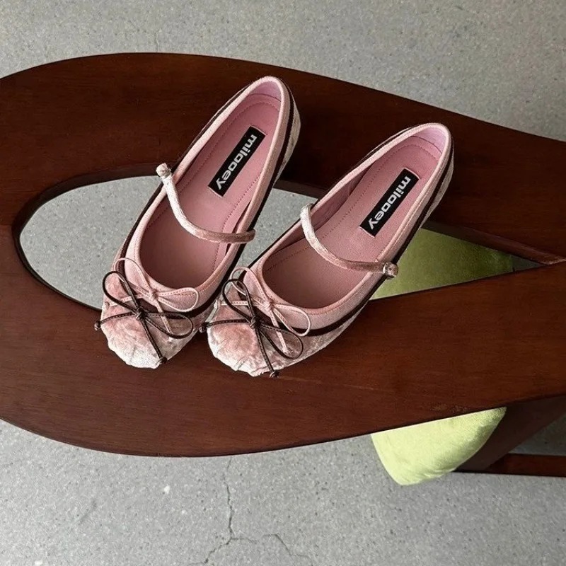 2026French Flat Bottomed Rotun - Embroidery Flat Shoes บทวิจารณ์และราคา
