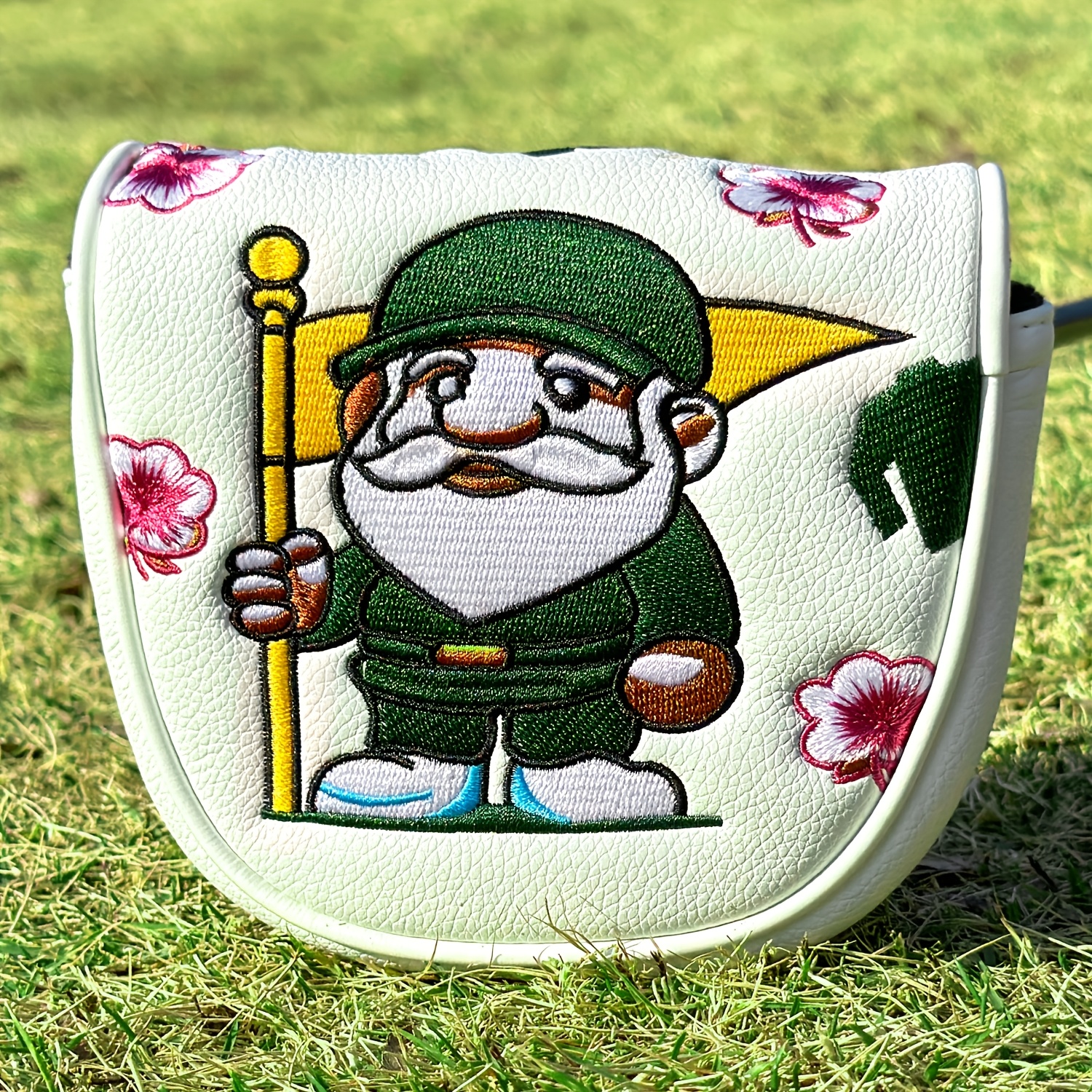The Elderly Person Design Styl - Embroidery Design บทวิจารณ์และราคา
