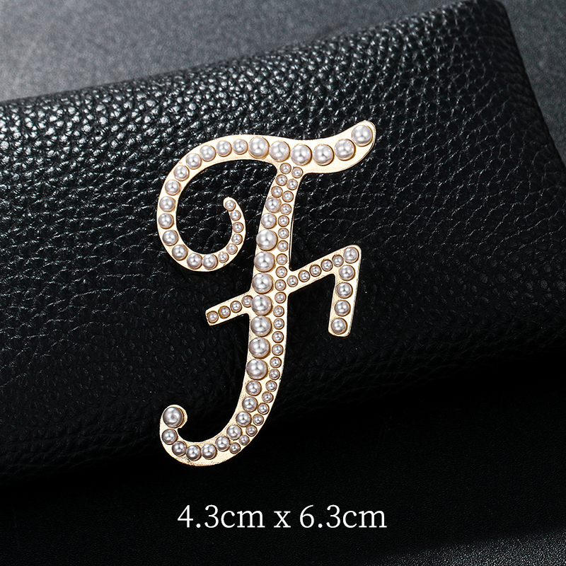 English Letters A-Z Pearl Broo - Embroidery Letter M บทวิจารณ์และราคา